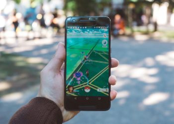 Enjoy greater game control with this iOS gamepad