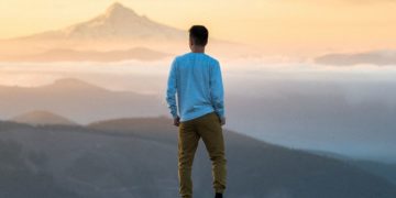 Magnitude 6.2 Earthquake Hits Region in Eastern Indonesia