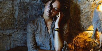 You Have To Watch Mariah Carey’s New Year’s Eve Nightmare in Times Square